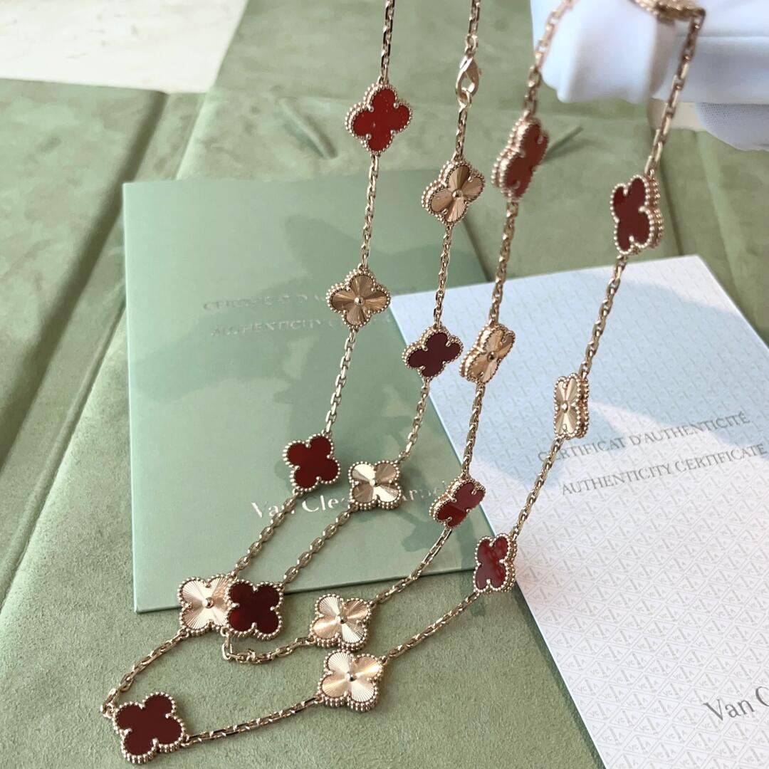 [GALE]CLOVER 20 MOTIFS LASER CARNELIAN HALSKETTE