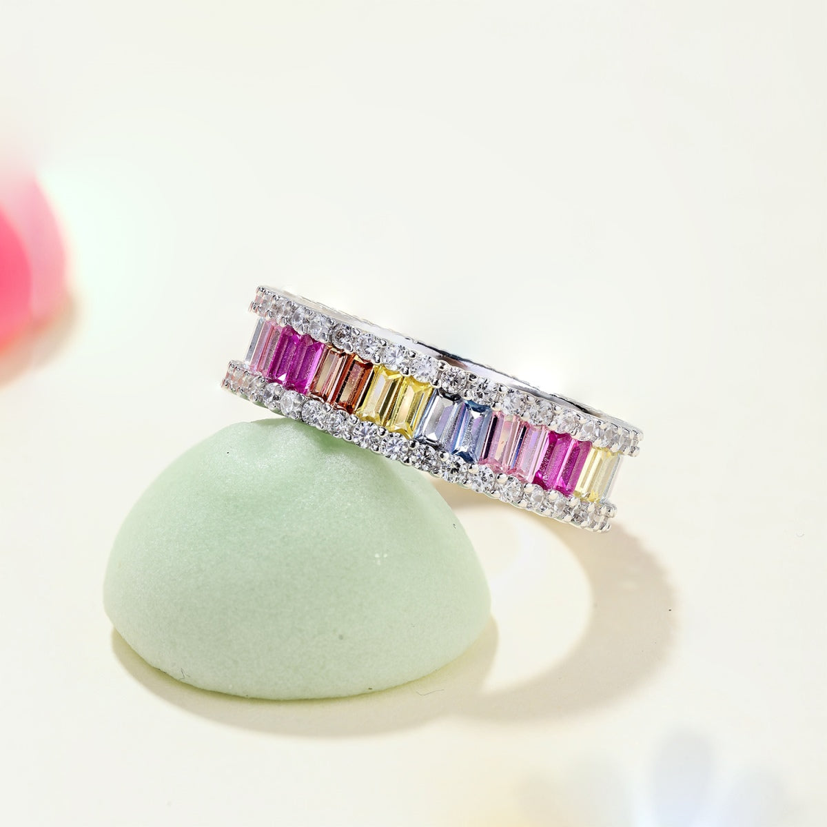 [GALE]Dainty Kaleidoscopic Emerald Cut Daily Ring