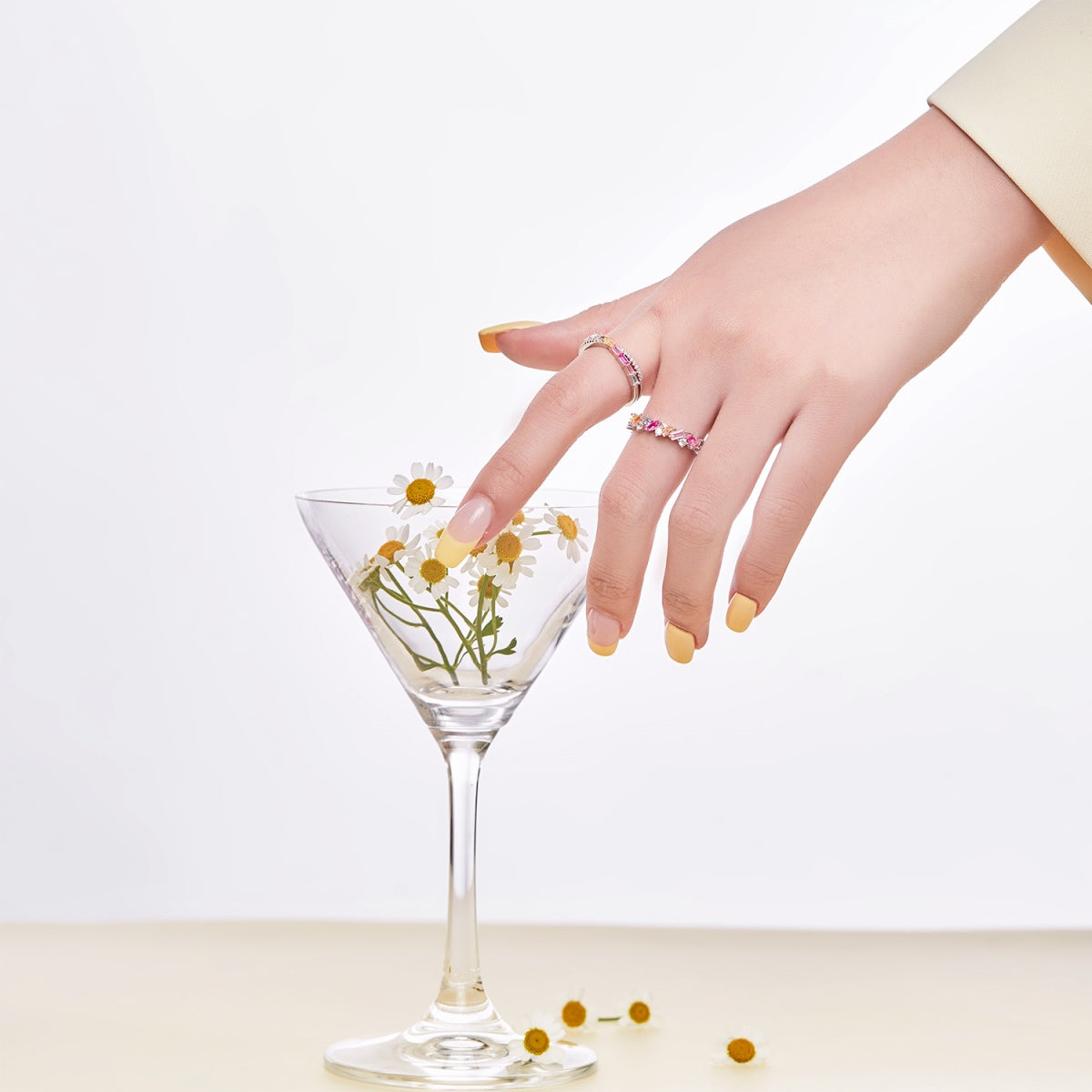 [GALE]Dazzling Polychromatic Multi cut Daily Ring