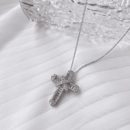 [GALE]Gypsophila With Dimonds Necklace