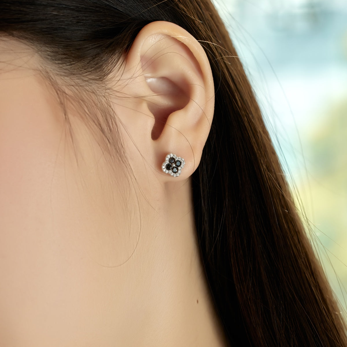 [GALE]四つ葉のクローバーフラワー型ピアス