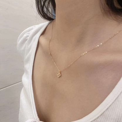 [GALE]Delicate Flower Shape Necklace