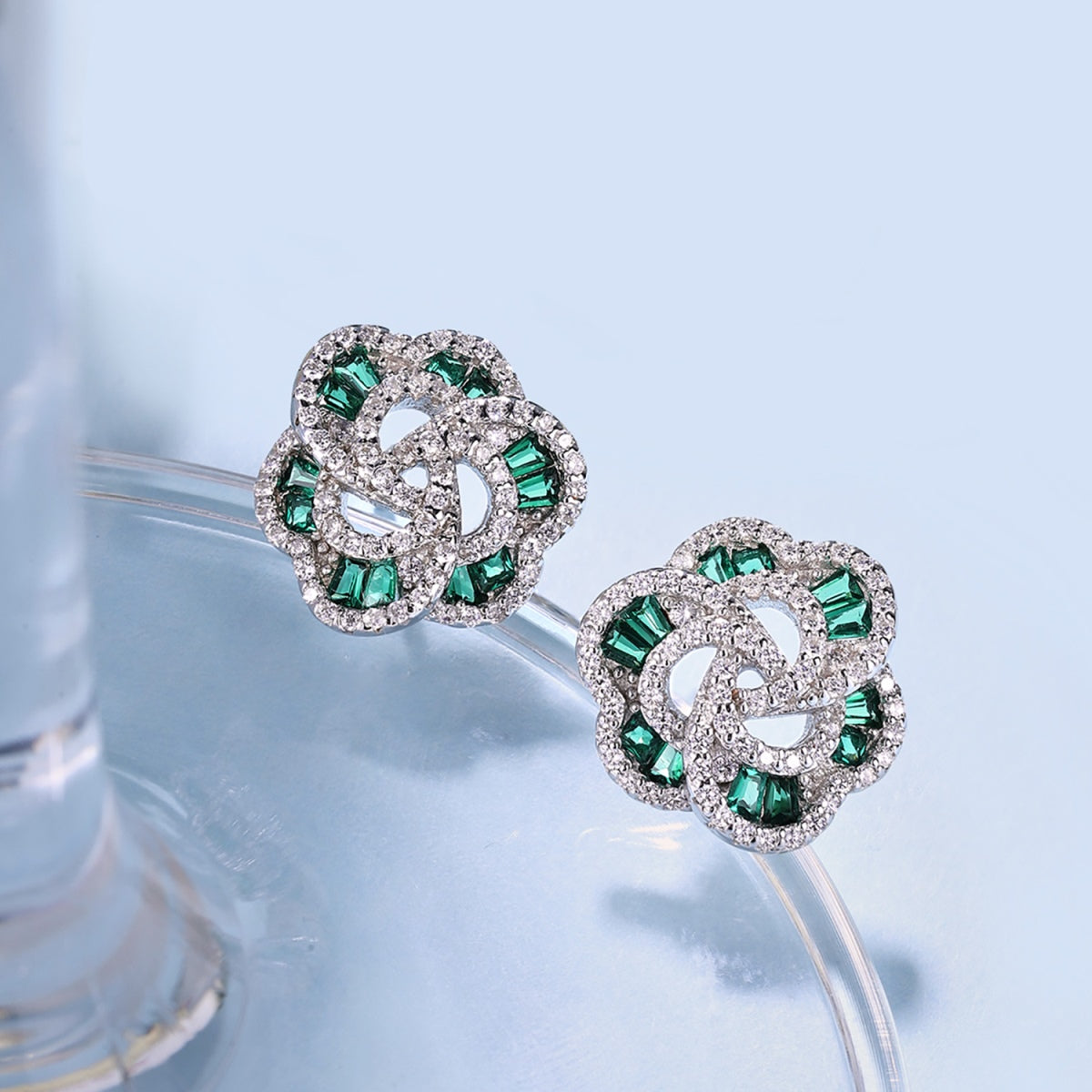 [GALE]Exquisite Flower Shape Daily Earrings