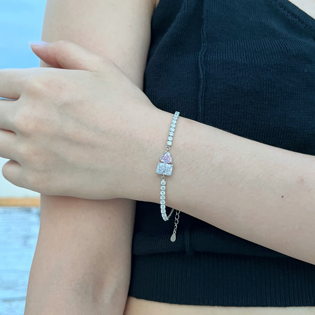 [GALE]Dazzling Unique Multi Shape Lover Bracelet