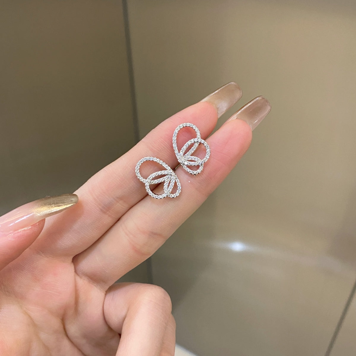 [GALE]Exquisite Butterfly Shape Earrings