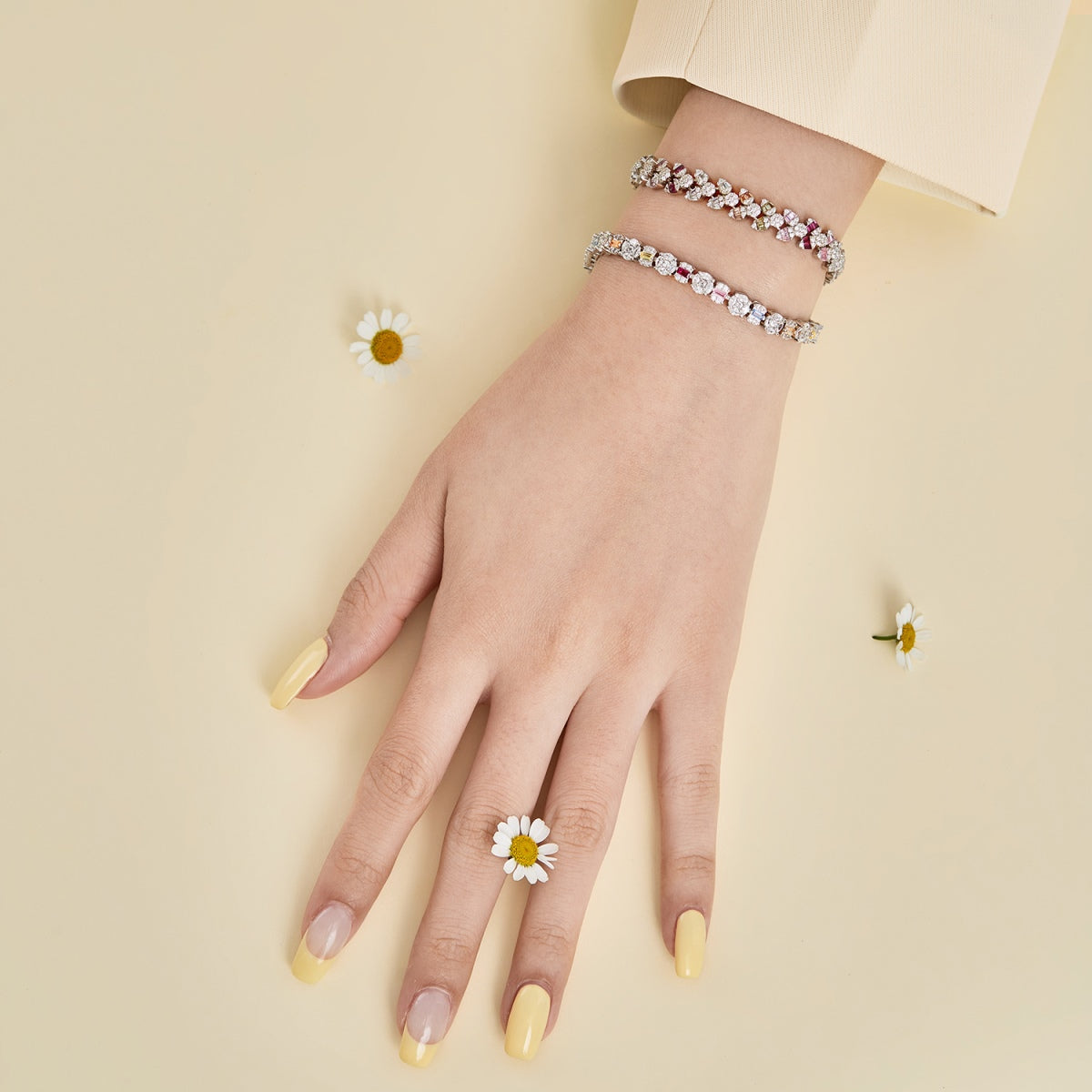 [GALE]Dainty Exquisite Flower Shape Daily Bracelet