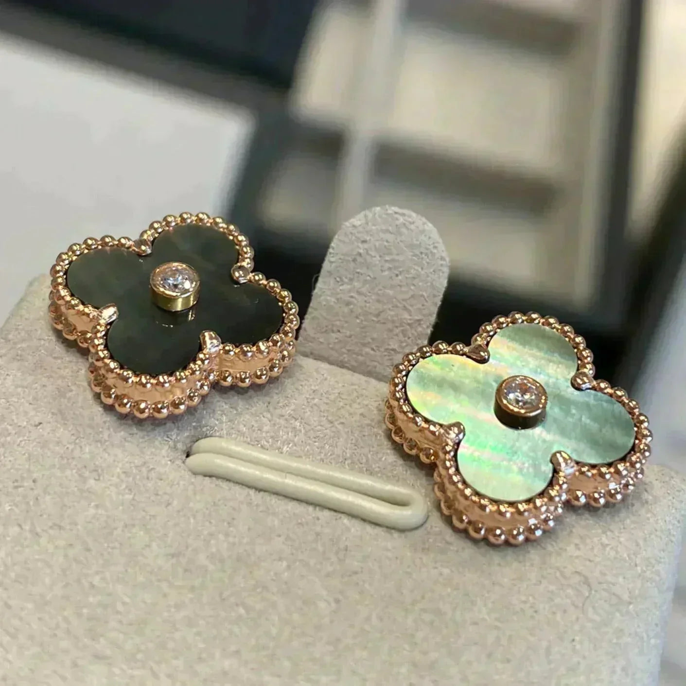 [GALE]CLOVER MEDIUM 1 MOTIFS GRAUER MOP DIAMANT-OHRRINGE