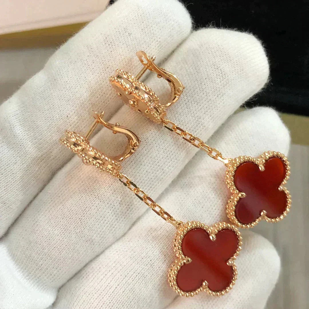 [GALE]CLOVER 2 MOTIF LASER CARNELIAN EARRINGS