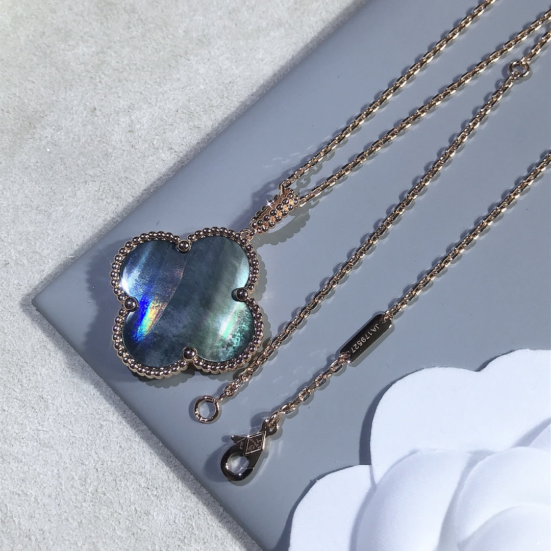 [ゲイル]クローバー 25mm ゴールド ダークモップ ビッグクローバーネックレス