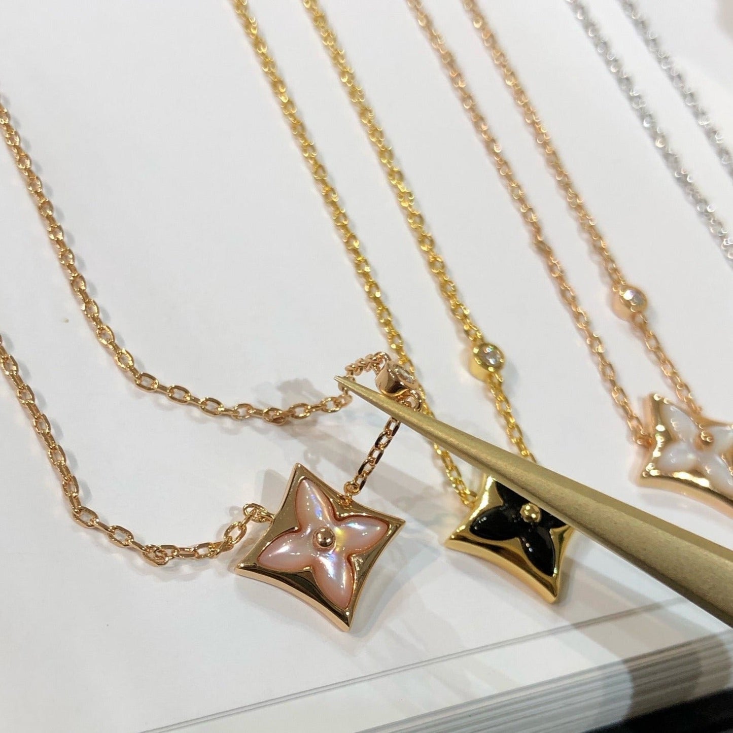 [GALE]STAR SCHWARZE MOP-HALSKETTE