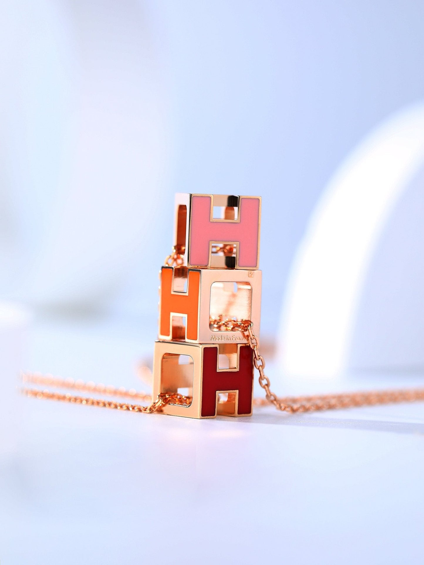 [GALE]H CAGE PINK GOLD NECKLACE