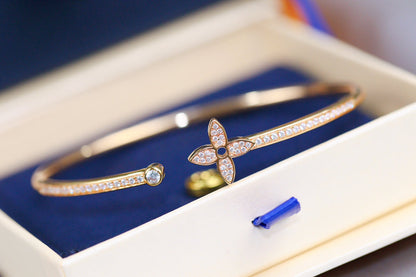 [GALE] IDYLLE OFFENES ARMBAND IN ROSA GOLD MIT DIAMANTENBESETZUNG