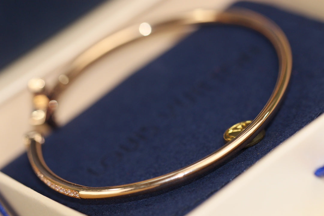 [GALE] IDYLLE OFFENES ARMBAND IN ROSA GOLD MIT DIAMANTENBESETZUNG