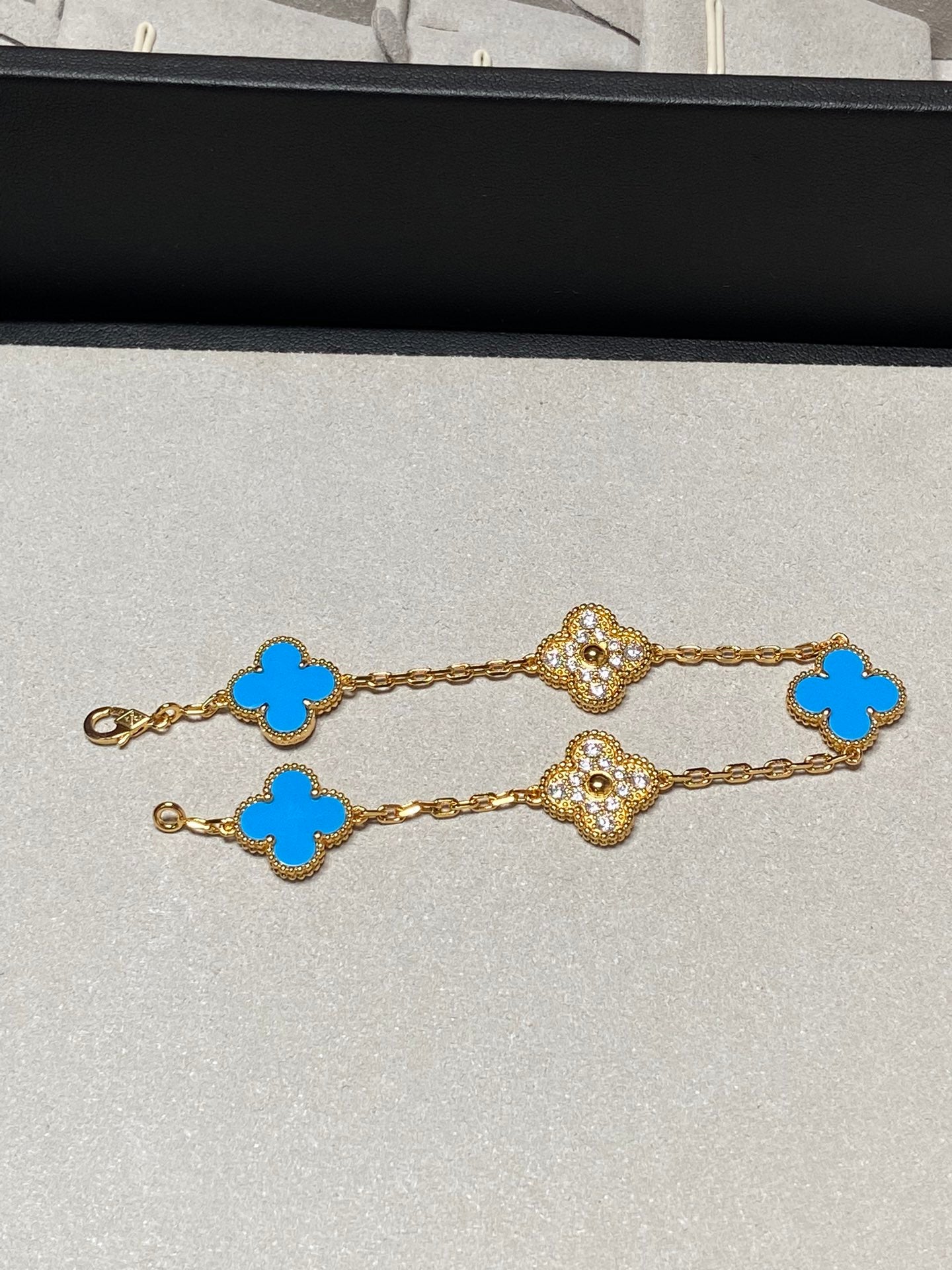 [GALE]CLOVER 5 MOTIF BLUE CHALCEDONY DIAMOND GOLD BRACELET