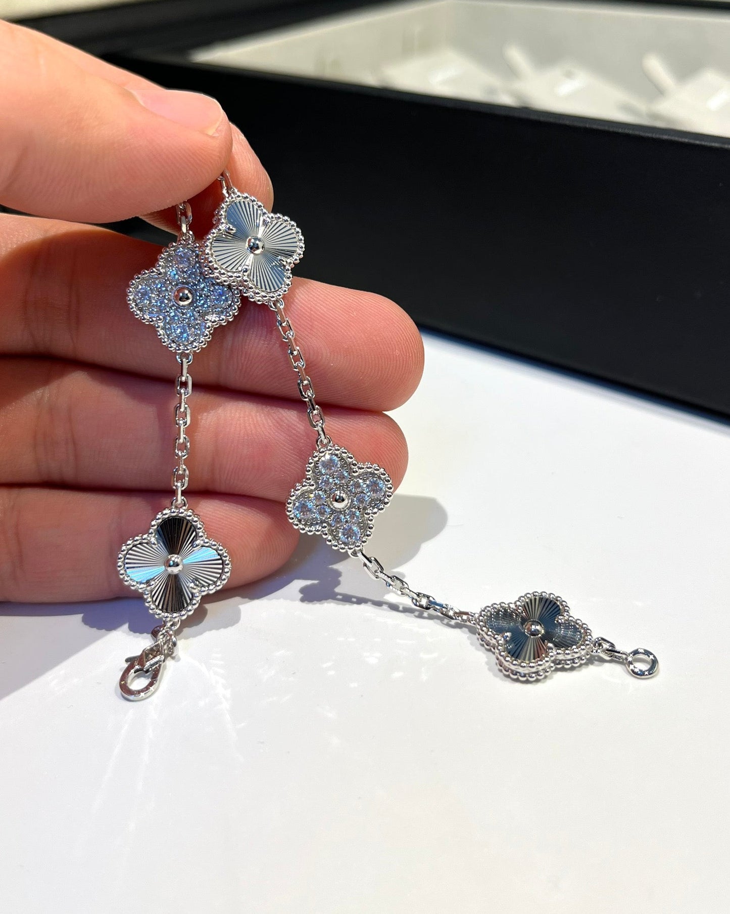 [GALE]クローバー 5モチーフ シルバー ダイヤモンド ブレスレット