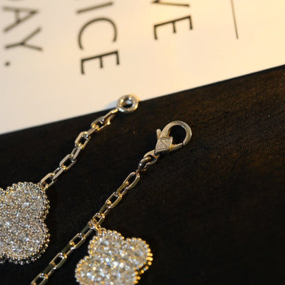 [GALE] Kleeblatt-Armband mit 5 Motiven, silberfarben und mit Diamanten besetzt