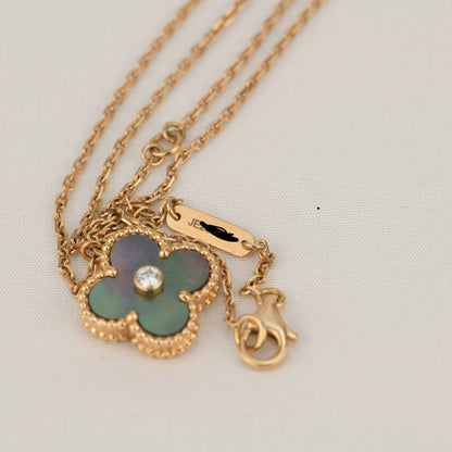 [ゲイル]クローバー 15mm ダイヤモンド＆マザーオブグレーネックレス