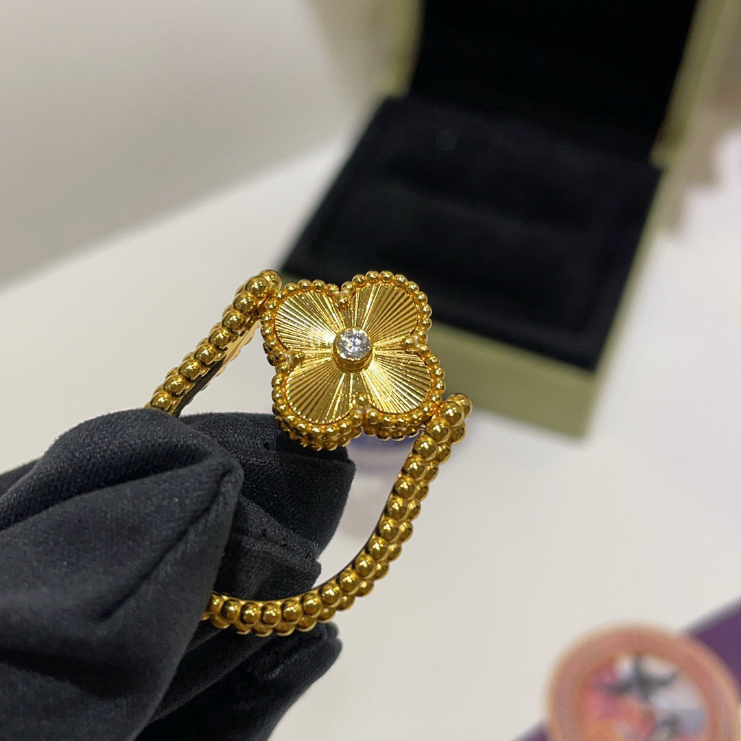 [ゲイル]クローバー リバーシブル ブルーアゲート リング