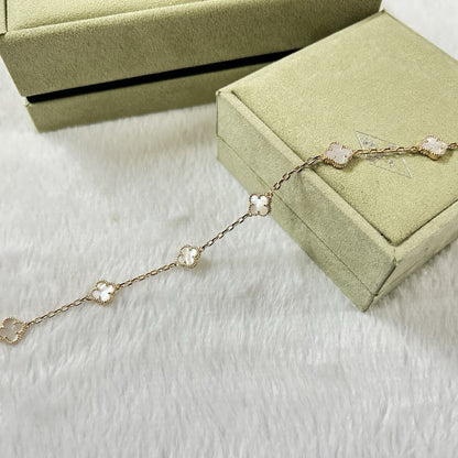 [GALE]CLOVER 6 MOTIF WEISSES MOP-ARMBAND