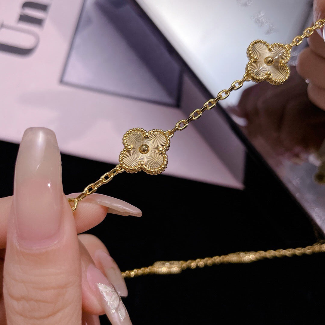 [GALE]クローバー 10モチーフ レーザーネックレス