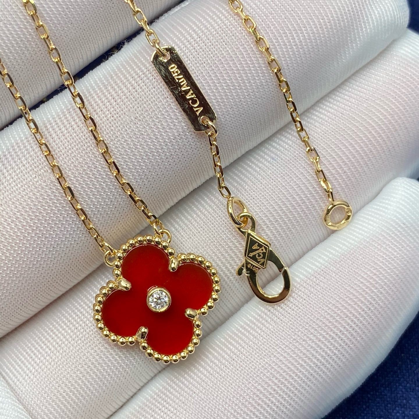 [GALE]CLOVER 15MM DIAMOND CARNELIAN NECKLACE