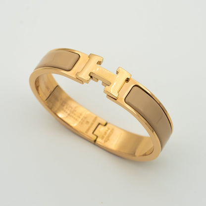 [GALE]H GREY BRACELET