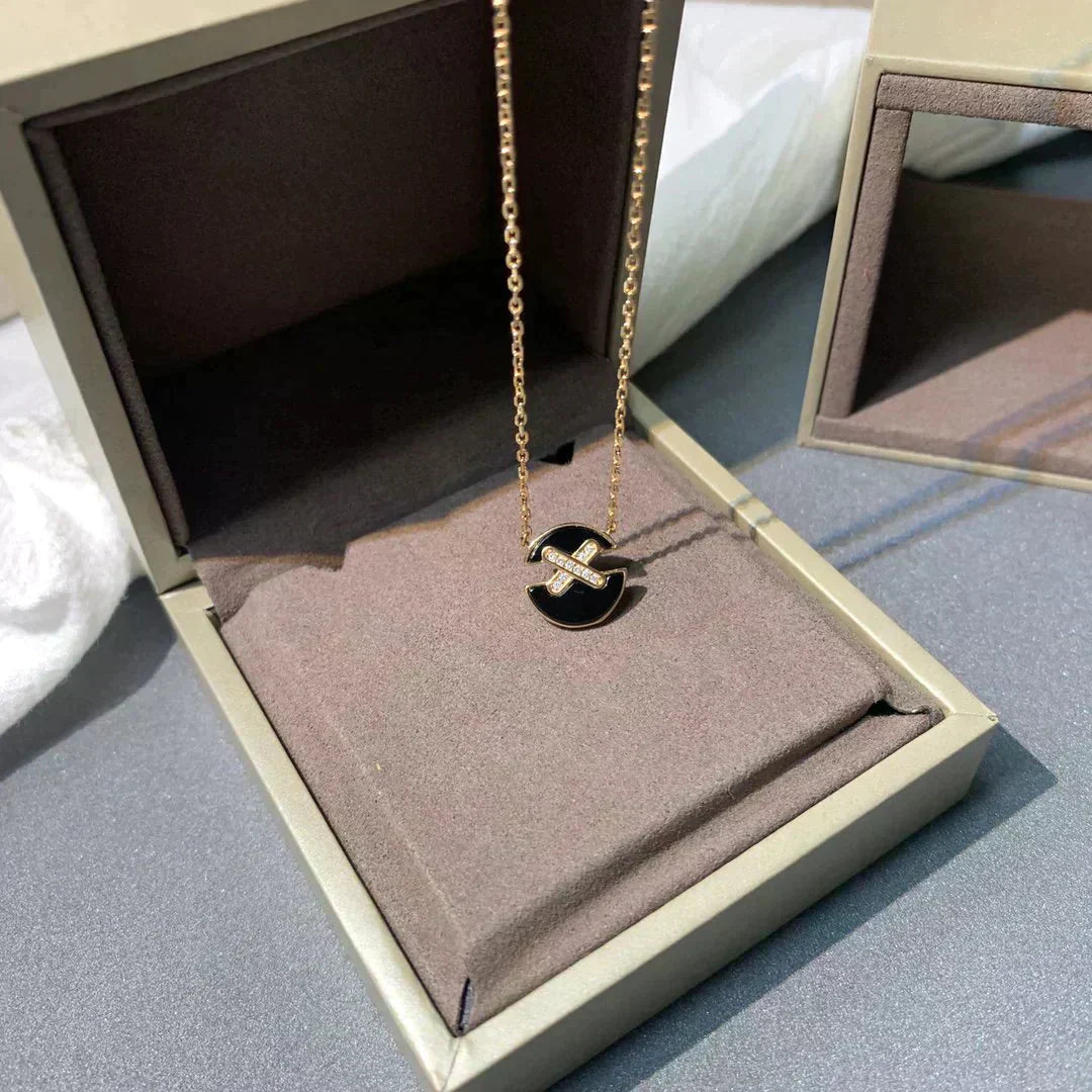[GALE]JEUX DE ROSE GOLD DIAMOND NECKLACE