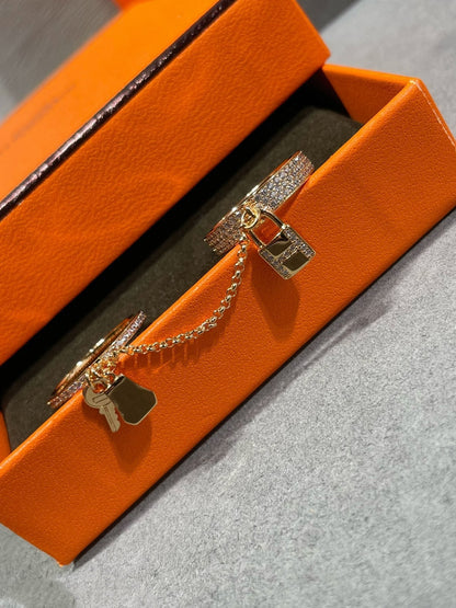 [GALE]HM KELLY CLOCHETTE DOPPELRING MIT DIAMANTEN