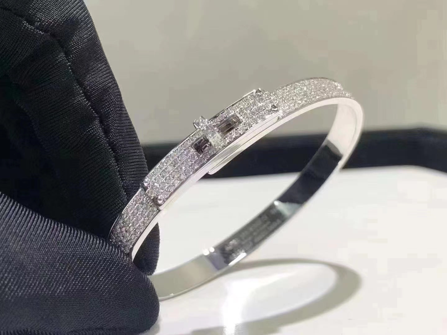 [GALE]HM KELLY BRACELET IN SILVER AND FULL PAVE DIAMOND