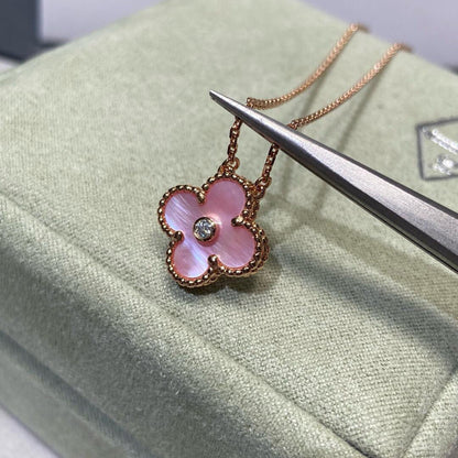 [GALE]CLOVER 15MM DIAMOND PINK MOP NECKLACE