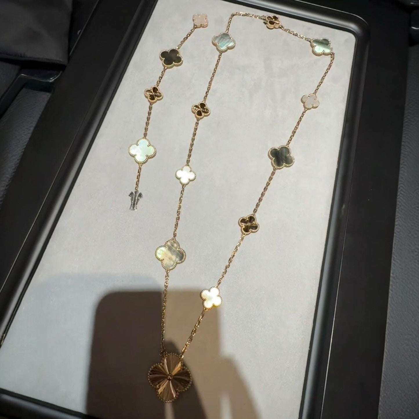 [GALE]DETACHABLE CLOVER 15(11+4) FLOWER ROSE GOLD NECKLACE SET