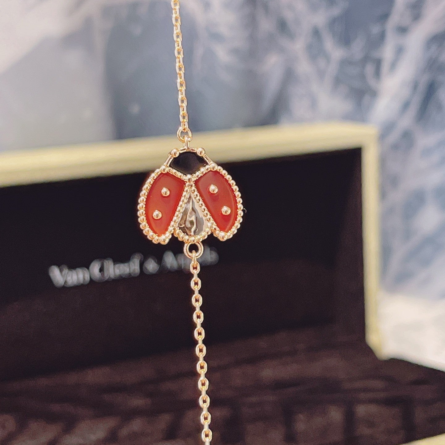 [GALE] Armband mit Glücksfedermotiv 1, rosa-golden