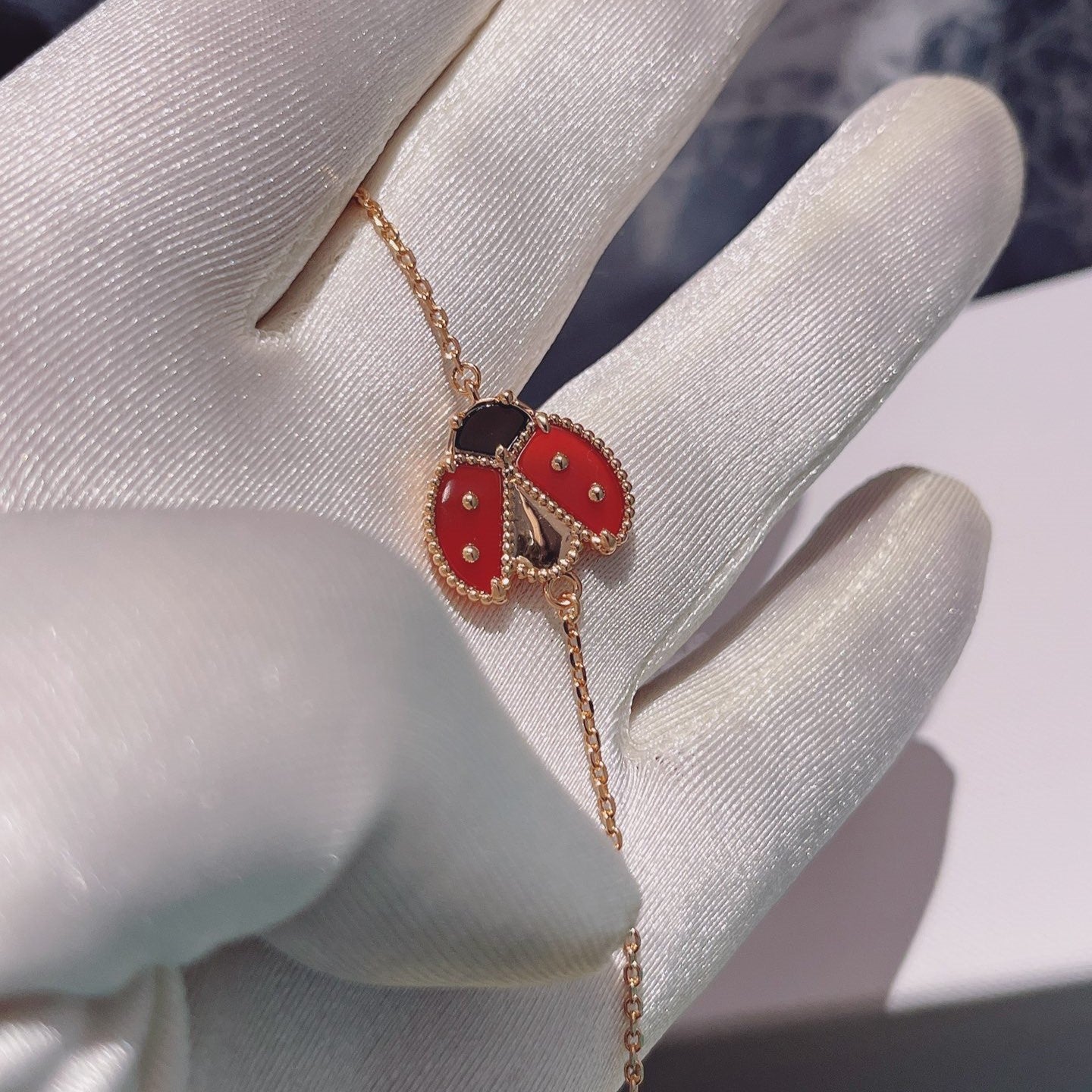 [GALE] Armband mit Glücksfedermotiv 1, rosa-golden